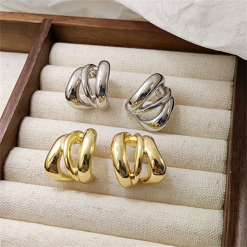 1 Pair Simple Style Geometric Alloy 14k Gold Plated Silver Plated Ear Studs