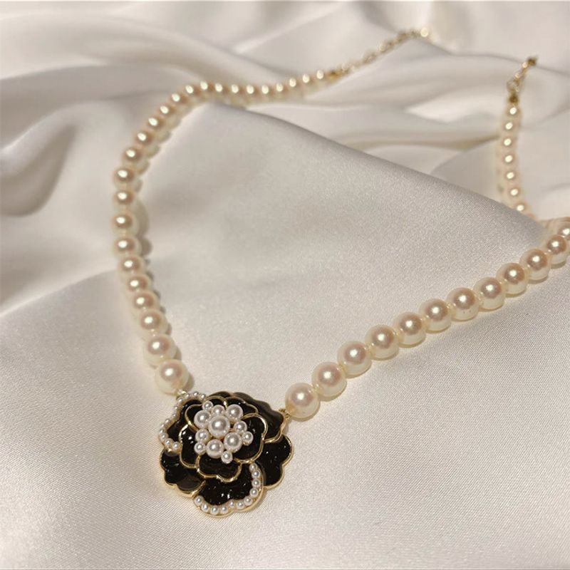 Simple Style Classic Style Flower Artificial Pearl Alloy Beaded Women's Bracelets Necklace