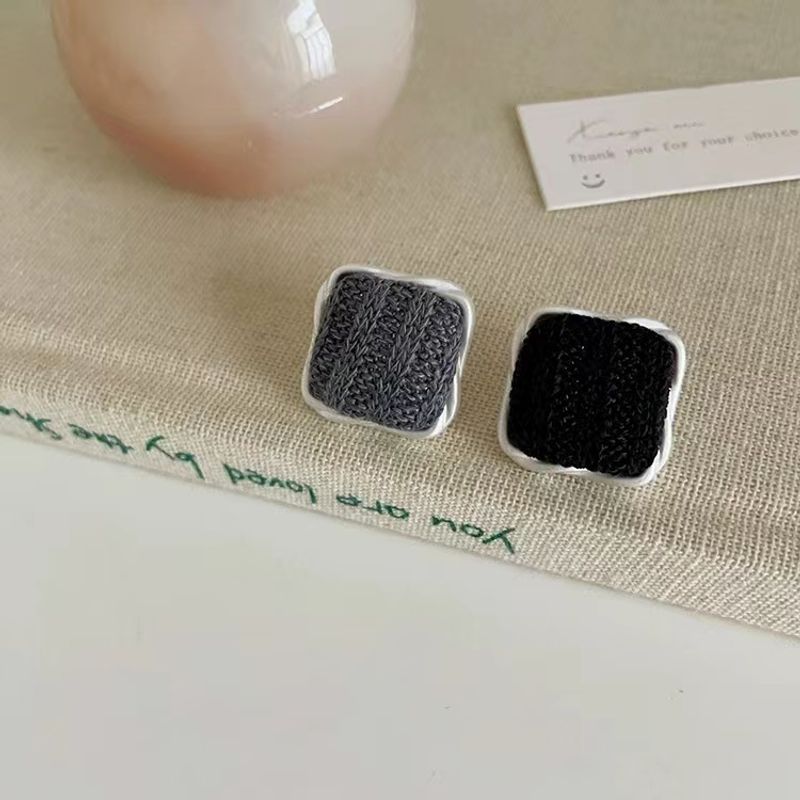 1 Pair Vintage Style Square Plating Linen Knit Silver Plated Ear Studs