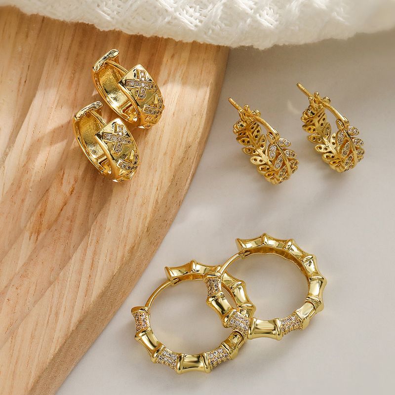 1 Pair Simple Style Geometric Leaves Plating Inlay Copper Zircon 18k Gold Plated Hoop Earrings
