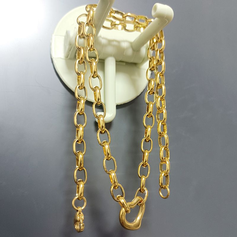 Großhandel Lässig Elegant Herzform Rostfreier Stahl Überzug 18 Karat Vergoldet Halskette Mit Anhänger