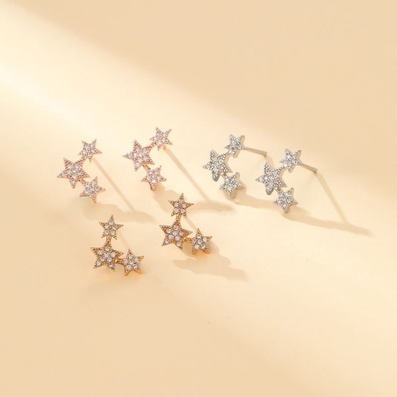 1 Paar Einfacher Stil Klassischer Stil Glänzend Stern Inlay Kupfer Zirkon Vergoldet Ohrstecker