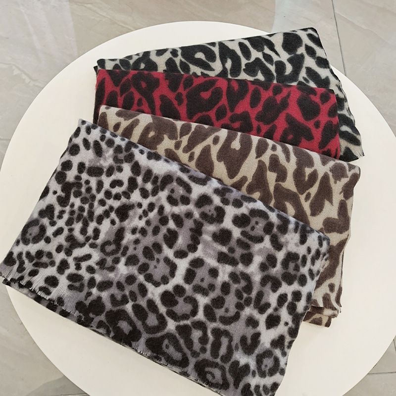 Women's Vintage Style Color Block Leopard Imitation Cashmere Scarf