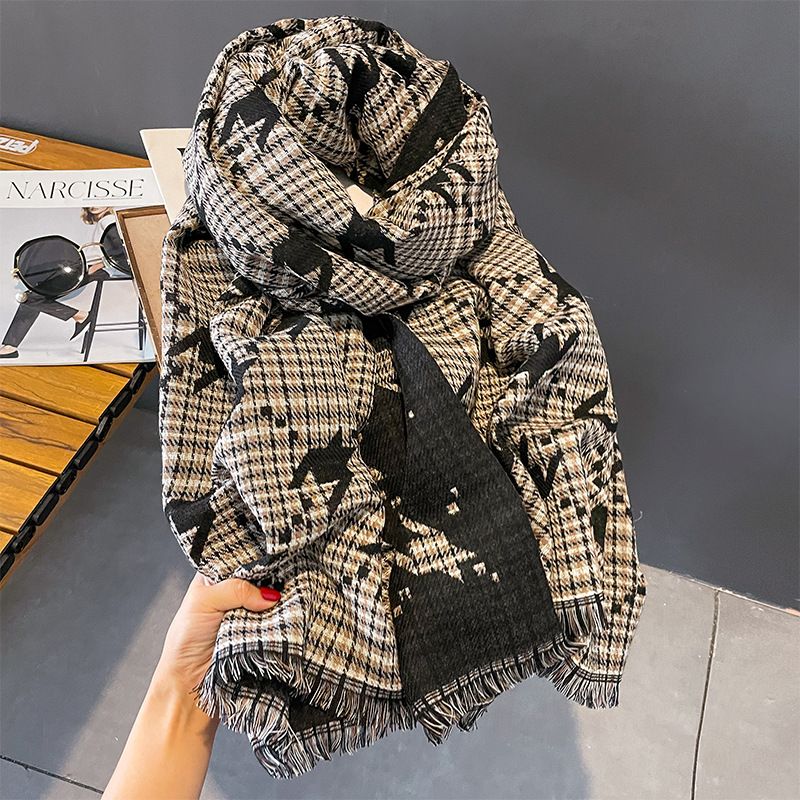 Women's Basic Color Block Polyester Scarf