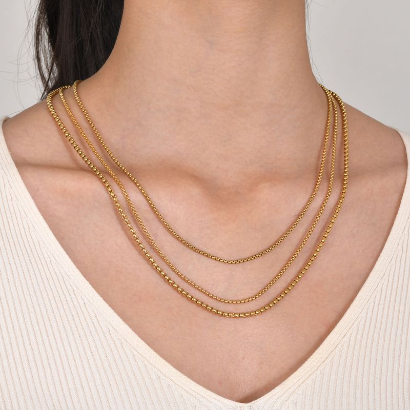 201 Stainless Steel Gold Plated Simple Style Solid Color Necklace