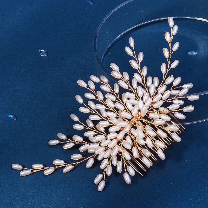 Women's Elegant Sweet Flower Imitation Pearl Copper Insert Comb
