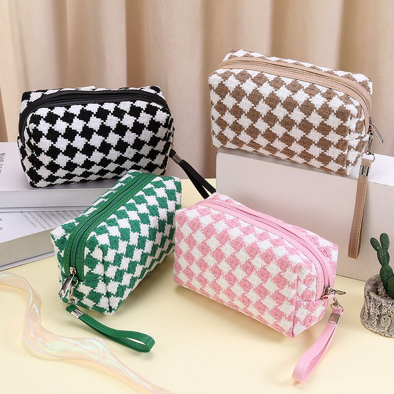 Vacation Solid Color Polyester Storage Bag Makeup Bags