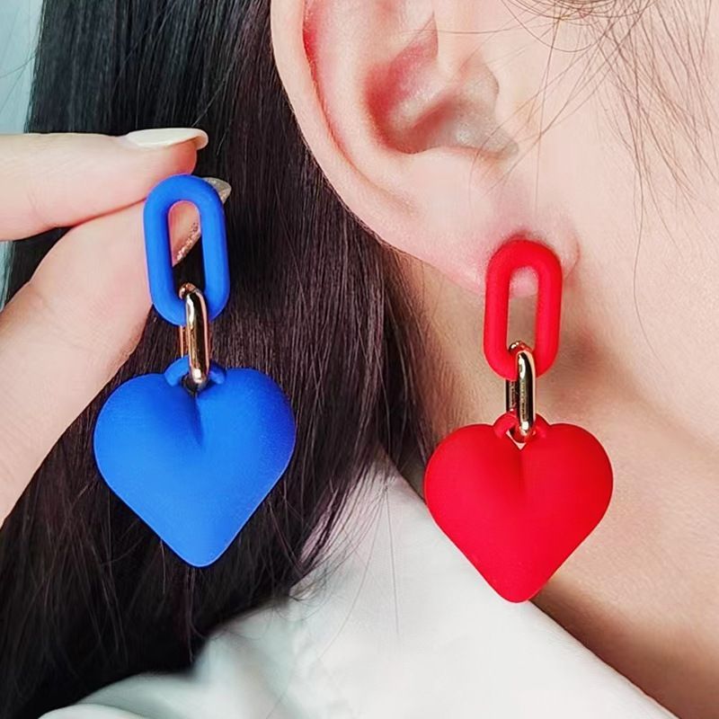 1 Pair Simple Style Heart Shape Spray Paint Arylic Drop Earrings