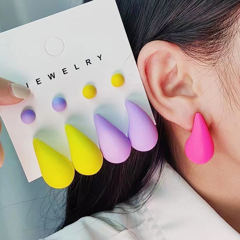 1 Set Cute Water Droplets Spray Paint Arylic Ear Studs