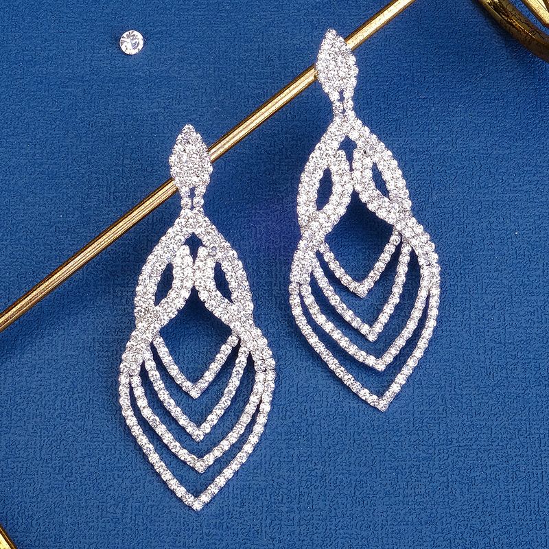 1 Pair Elegant Lady Shiny Water Droplets Tassel Rhinestone Drop Earrings