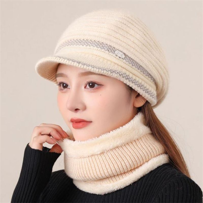 Women's Basic Solid Color Curved Eaves Wool Cap
