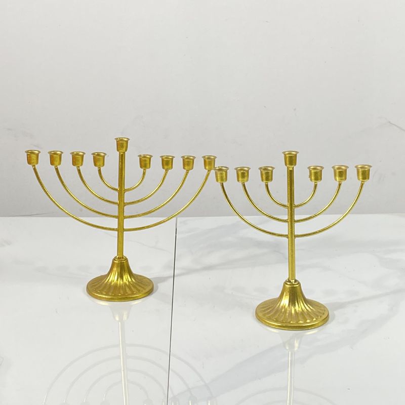 Hanukkah Retro Solid Color Iron Candlestick