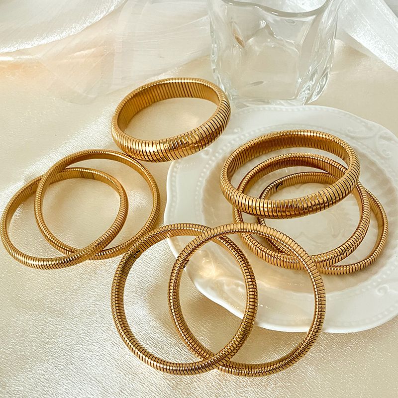 Elegant Simple Style Classic Style Solid Color 304 Stainless Steel Gold Plated Bangle In Bulk