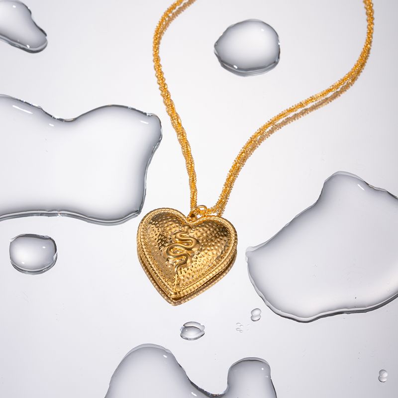 304 Stainless Steel IG Style Vintage Style Plating Heart Shape Pendant Necklace