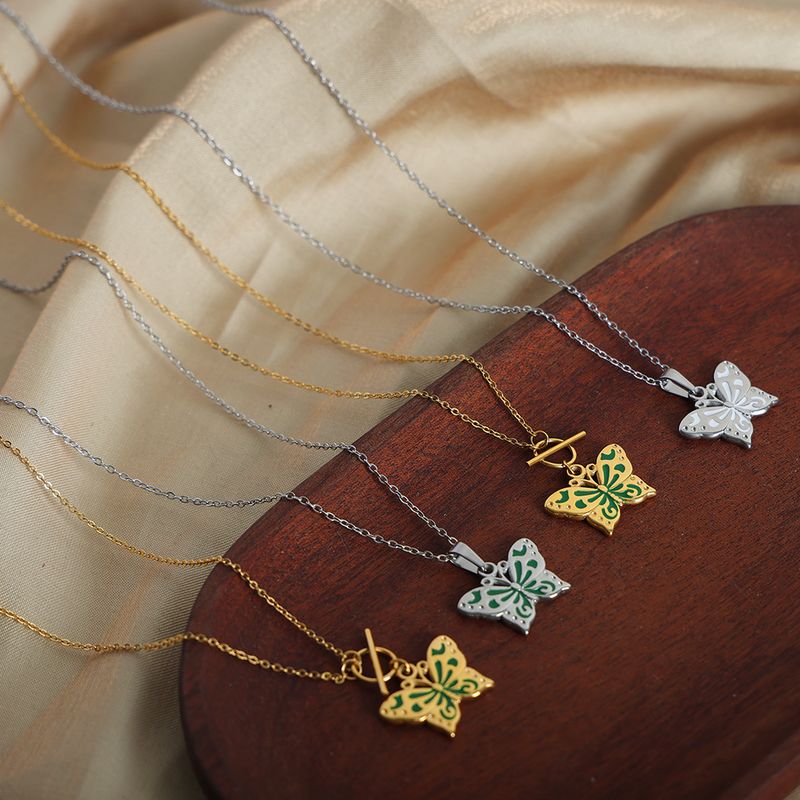 Einfacher Stil Schmetterling Titan Stahl Emaille Überzug 18 Karat Vergoldet Halskette Mit Anhänger
