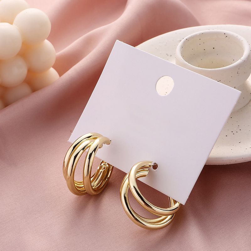 1 Pair Elegant Luxurious Solid Color Plating Alloy Gold Plated Silver Plated Earrings