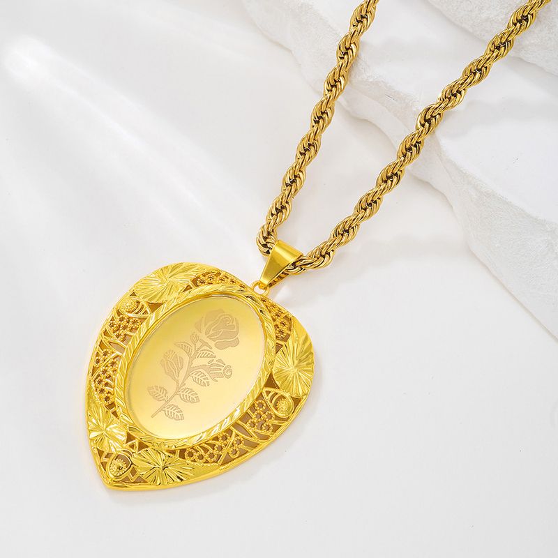 Elegant Vintage Style Heart Shape Copper 18k Gold Plated Pendant Necklace In Bulk