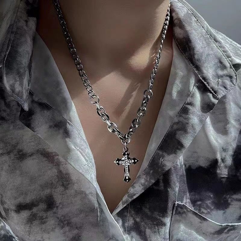 Hip-Hop Cross Alloy Iron Copper Plating Unisex Pendant Necklace
