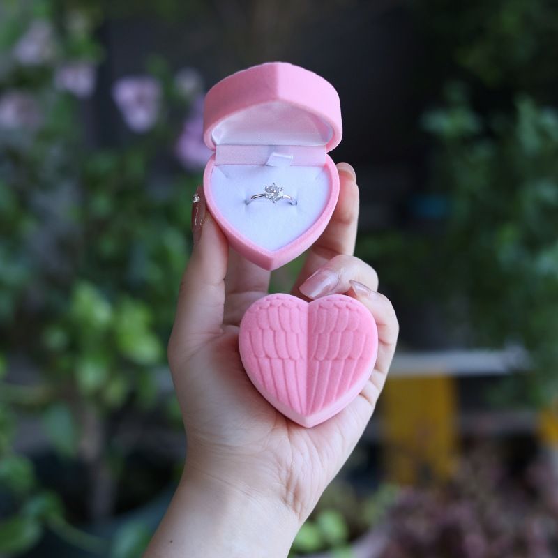 Romántico Estilo Simple Forma De Corazón Color Sólido Embrión De Plástico Flocado Joyeros