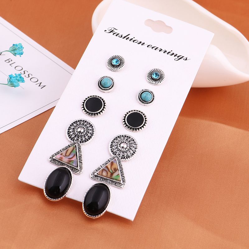 1 Set Vintage Style Triangle Geometric Round Plating Alloy Ear Studs