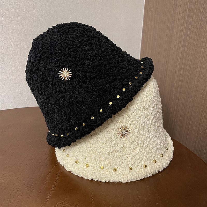 Women's Simple Style Solid Color Rivet Wide Eaves Bucket Hat