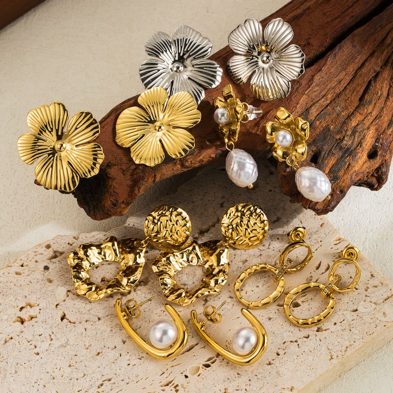 1 Pair Classic Style Solid Color Flower Plating Inlay Stainless Steel Artificial Pearls 14k Gold Plated Drop Earrings