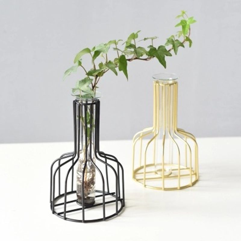 Style Simple Irrégulier Le Fer Vase Décorations Artificielles
