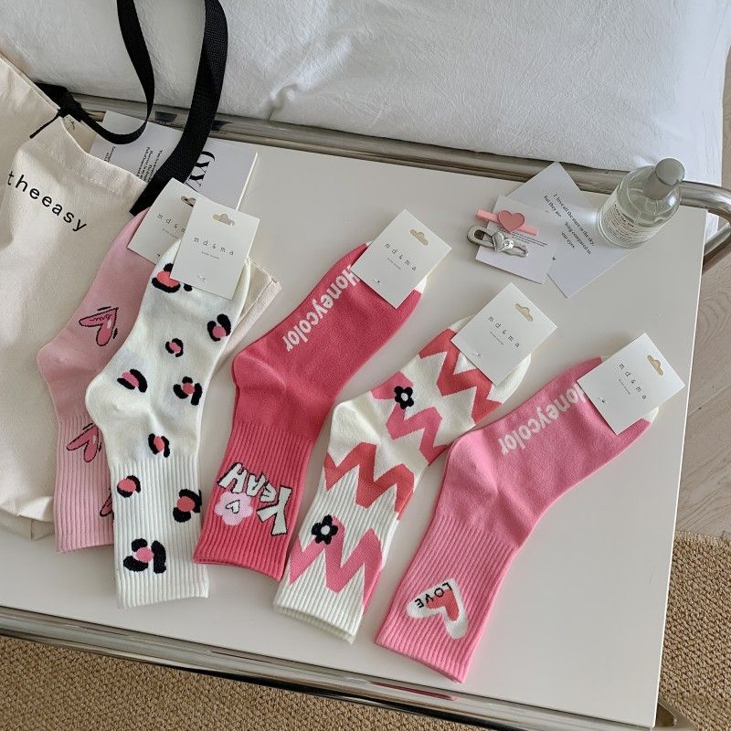 Women's Simple Style Letter Heart Shape Cotton Crew Socks A Pair