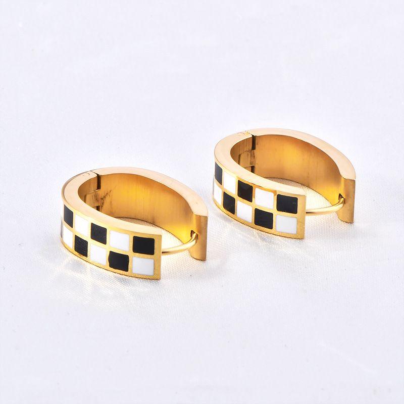 1 Pair Simple Style Checkered Enamel Plating Titanium Steel 18K Gold Plated Earrings
