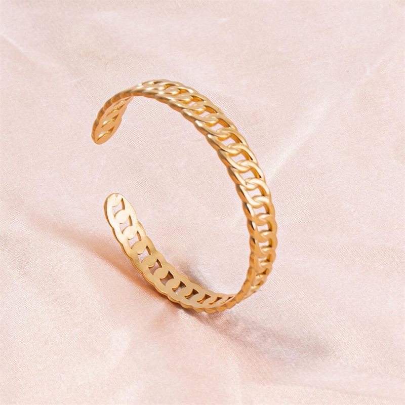 Simple Style Solid Color Stainless Steel Plating Hollow Out 18k Gold Plated Bangle