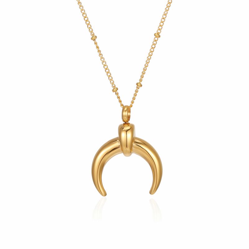 304 Stainless Steel 18K Gold Plated Simple Style Plating Moon Pendant Necklace