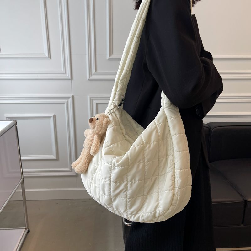 Women's Nylon Solid Color Vacation Square Zipper Shoulder Bag