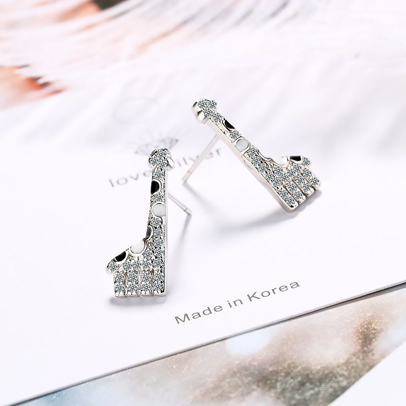 1 Pair Simple Style Giraffe Plating Inlay Copper Zircon White Gold Plated Ear Studs