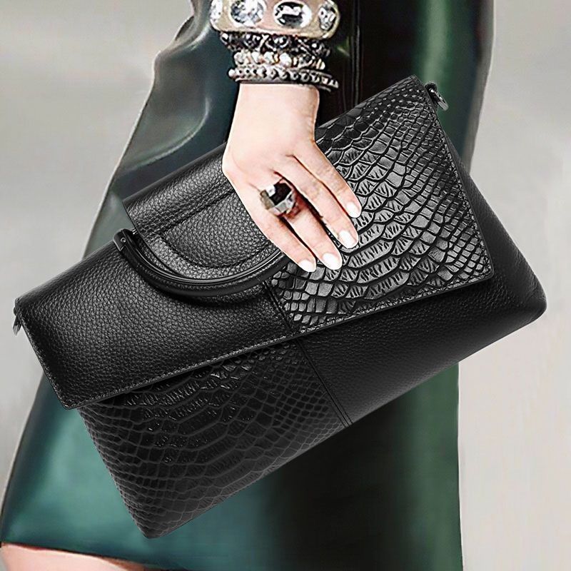 Women's Medium Pu Leather Solid Color Vintage Style Square Zipper Envelope Bag