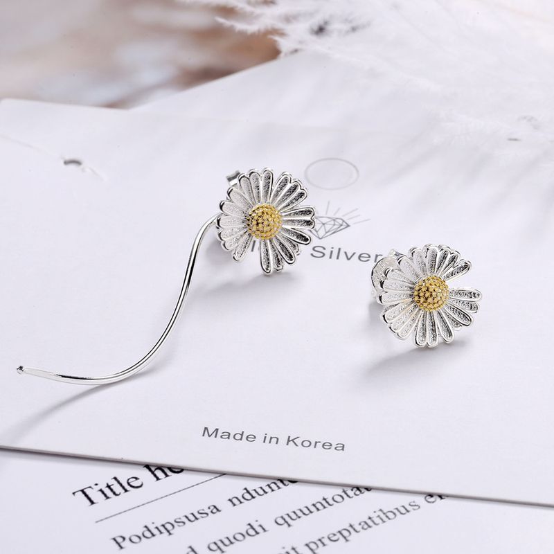 1 Par Estilo Simple Estilo Clásico Flor Enchapado Cobre Chapado En Oro Pendientes