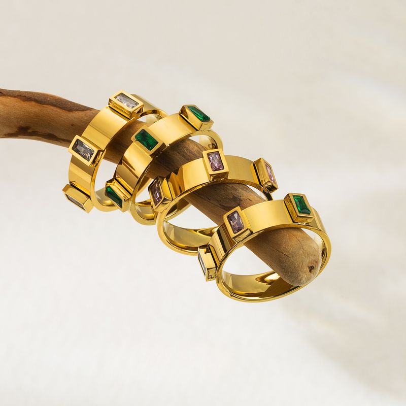 Einfacher Stil Geometrisch Einfarbig Rostfreier Stahl Überzug Inlay Zirkon 18 Karat Vergoldet Ringe