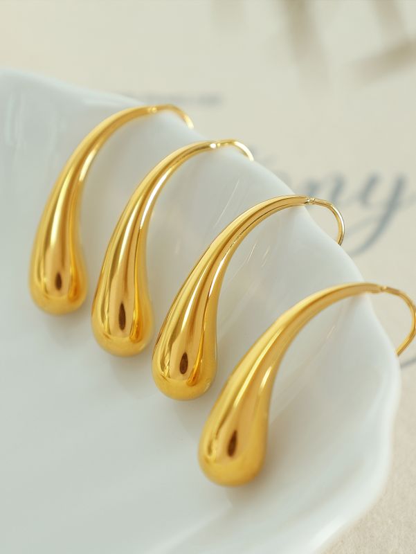 1 Pair Elegant Simple Style Water Droplets Plating Titanium Steel 18k Gold Plated Drop Earrings