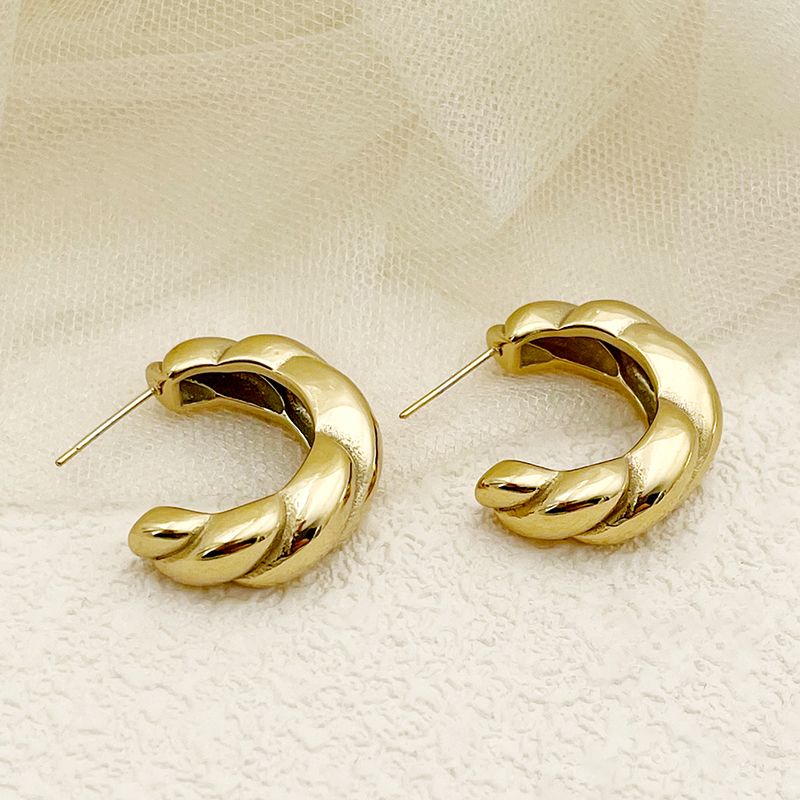 1 Pair Modern Style Simple Style Commute C Shape Twist Plating Stainless Steel Gold Plated Ear Studs