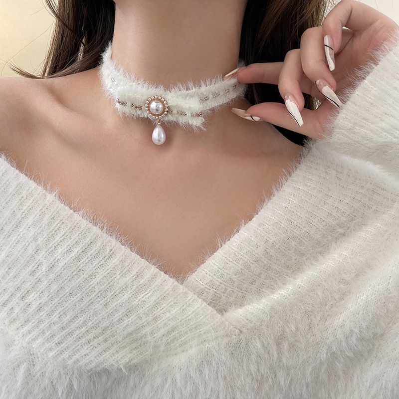 Princesa Dulce Nudo De Lazo Felpa Embutido Perlas Artificiales Chapado En Oro Mujeres Gargantilla