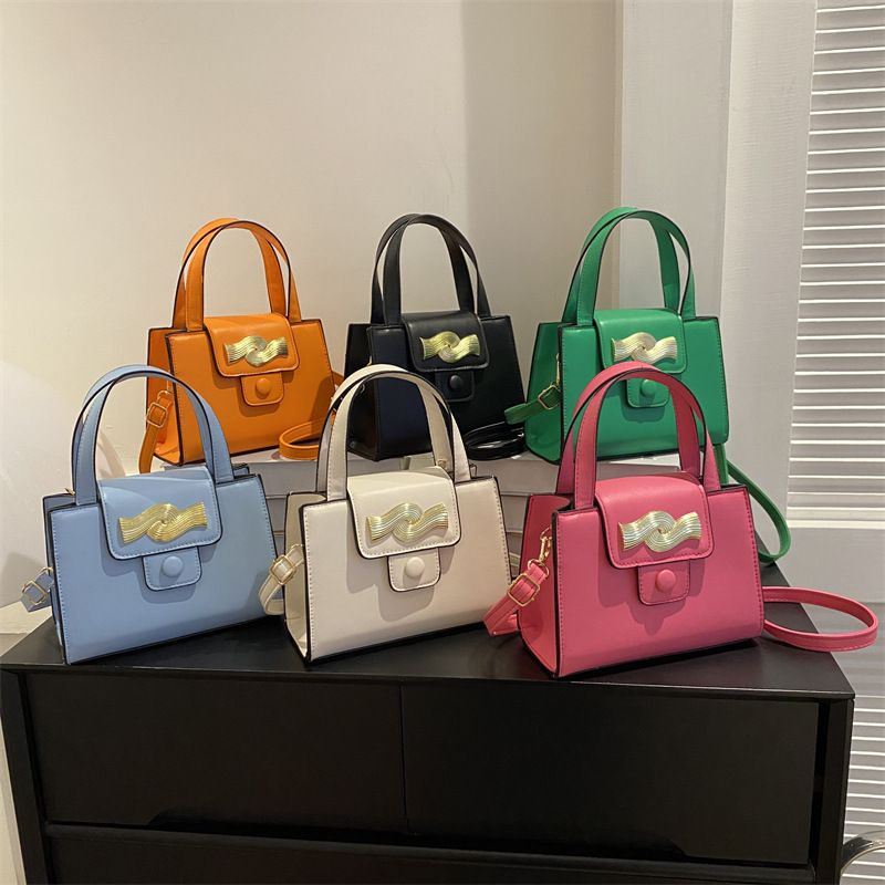 Women's Medium Pu Leather Solid Color Elegant Basic Vintage Style Square Magnetic Buckle Handbag Crossbody Bag Square Bag