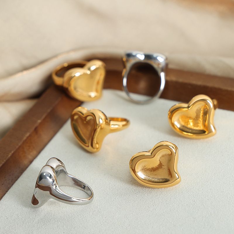 Einfacher Stil Herzform Titan Stahl Überzug 18 Karat Vergoldet Ringe