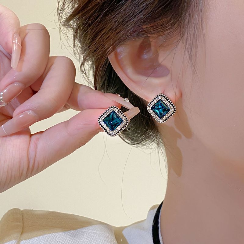1 Pair Simple Style Classic Style Square Inlay Alloy Zircon Ear Studs