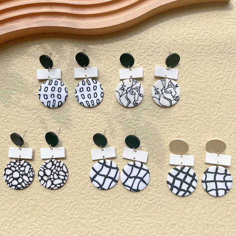 1 Pair Retro Classic Style Commute Round Dots Lattice Arylic Soft Clay Drop Earrings