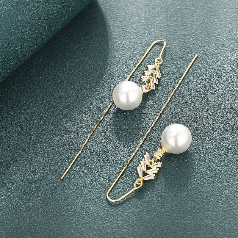 1 Paire Style Simple Commuer Rond Placage Incruster Le Cuivre Perles Artificielles Strass Plaqué Or 14k Boucles D'oreilles Pendantes