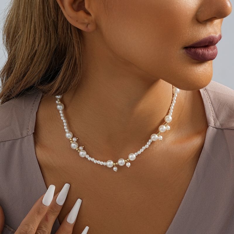 Elegant Dame Einfacher Stil Geometrisch Imitationsperle Perlen Überzug Frau Halskette