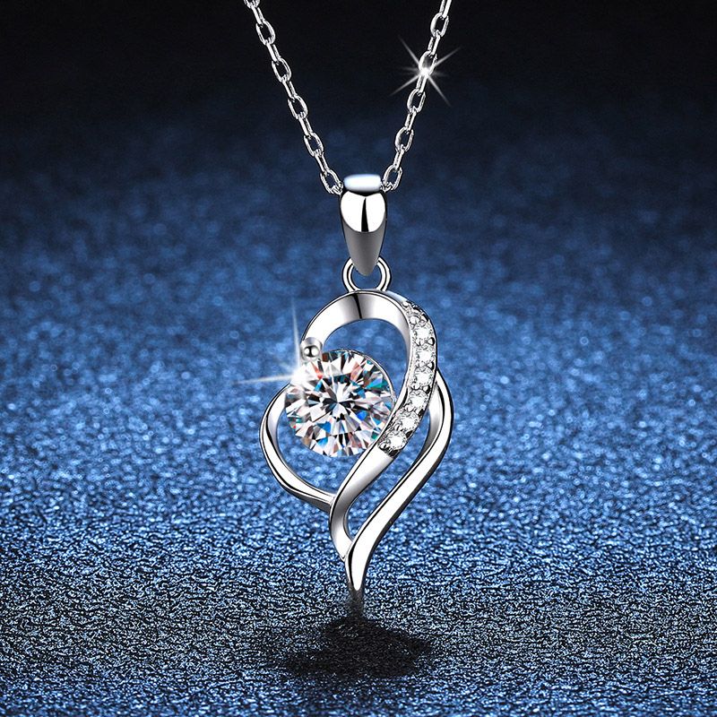 Elegant Luxurious Solid Color Sterling Silver Plating Inlay Moissanite 18k Gold Plated Pendant Necklace