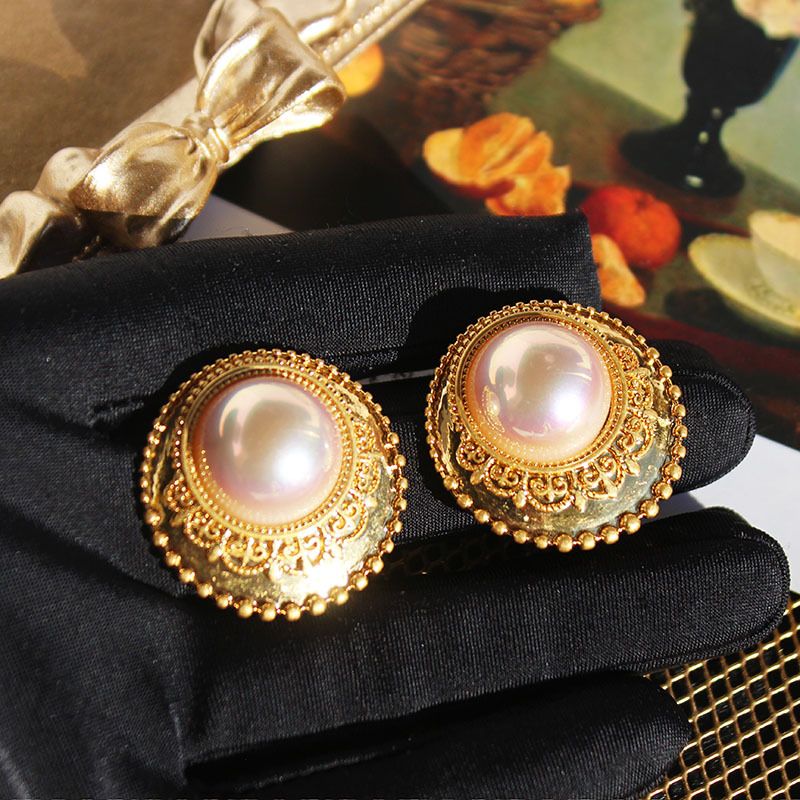 1 Pair Retro Round Inlay Copper Pearl Ear Studs