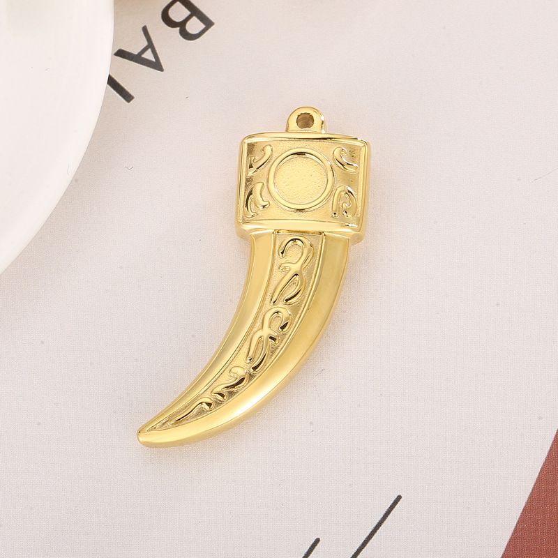 1 Piece Stainless Steel 18K Gold Plated Moon