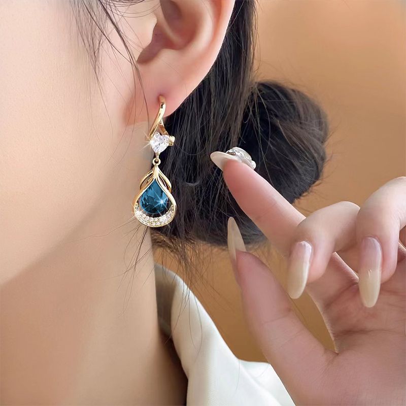 1 Pair Bohemian Simple Style Streetwear Water Droplets Inlay Copper Alloy Artificial Gemstones Drop Earrings