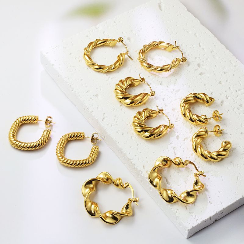 1 Pair Simple Style Round Plating Stainless Steel 18k Gold Plated Earrings
